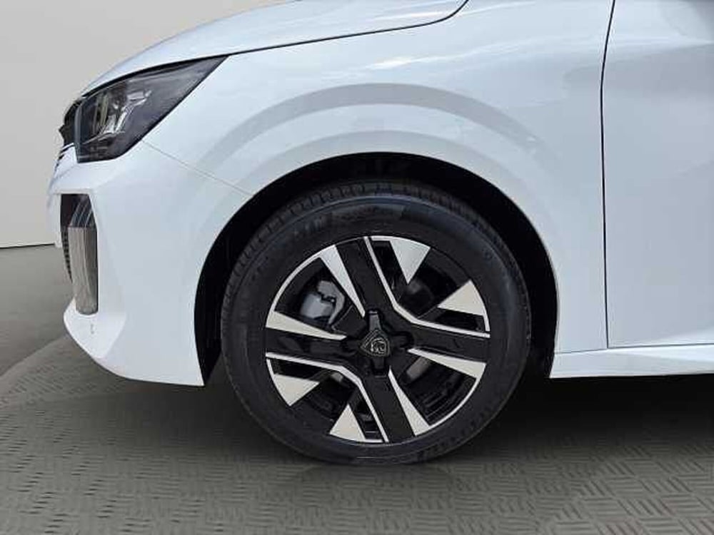 Peugeot 208 nuova a Vibo Valentia (15)