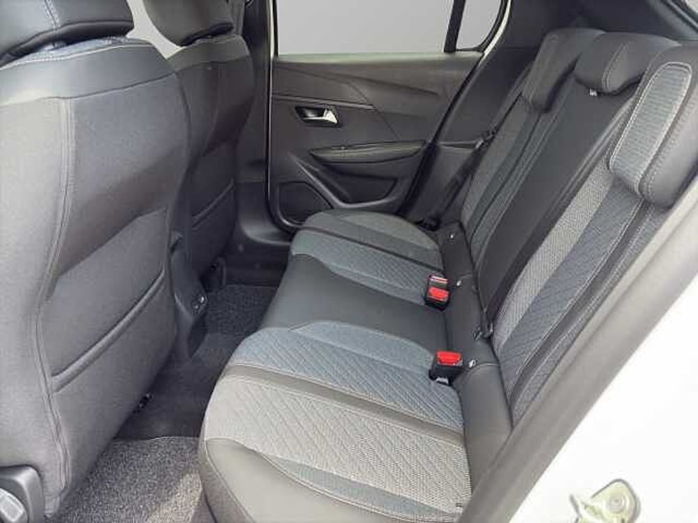 Peugeot 208 nuova a Vibo Valentia (16)