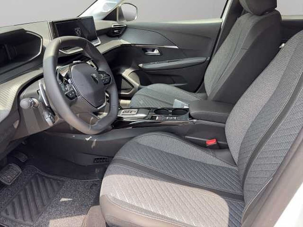 Peugeot 208 nuova a Vibo Valentia (9)