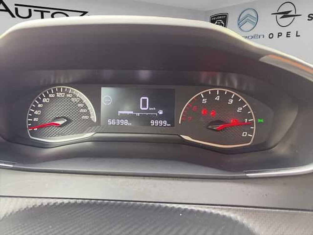 Peugeot 2008 usata a Vibo Valentia (12)