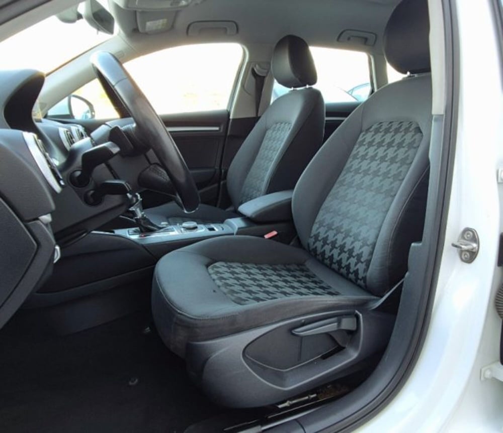 Volkswagen Golf usata a Oristano (11)