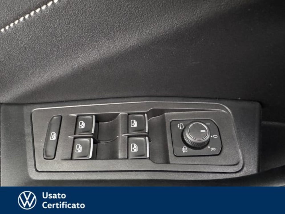Volkswagen T-Roc usata a Vicenza (13)
