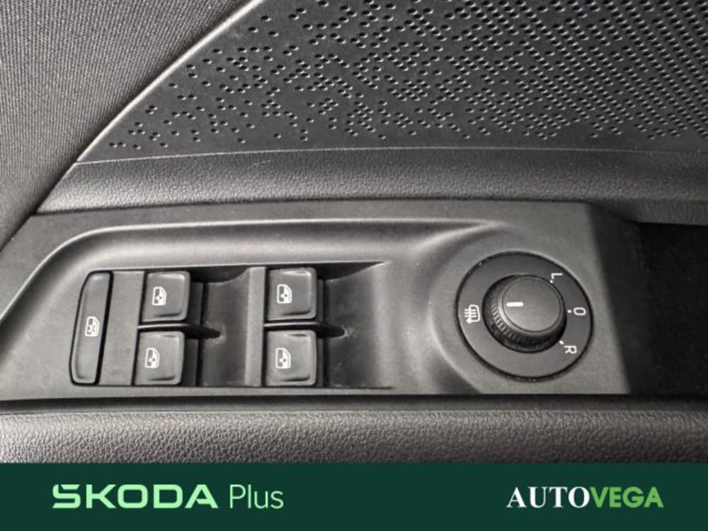 Skoda Enyaq usata a Vicenza (11)