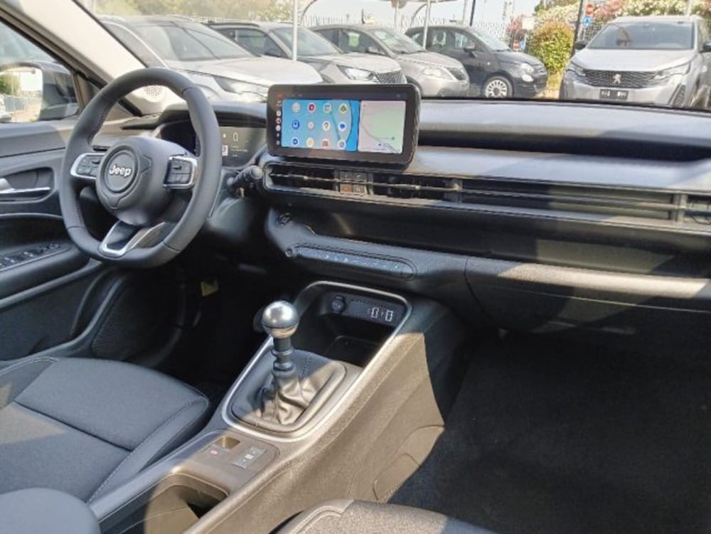 Jeep Avenger nuova a Brescia (15)