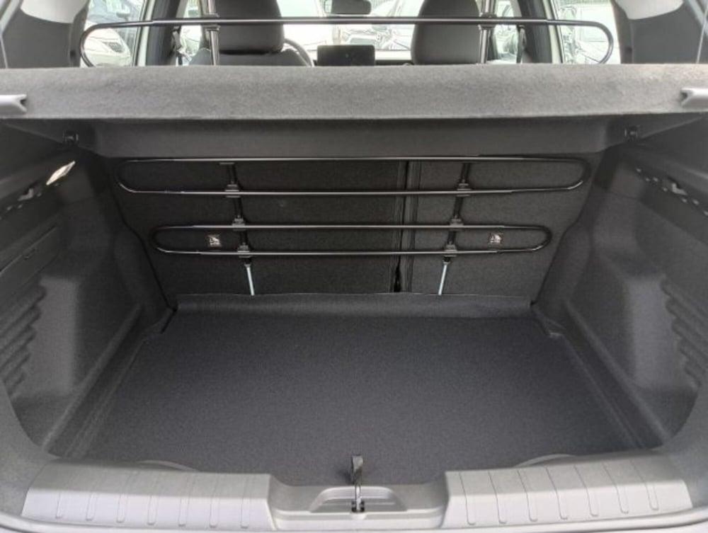Jeep Avenger nuova a Brescia (17)