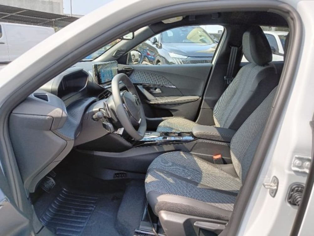 Peugeot 2008 nuova a Brescia (9)