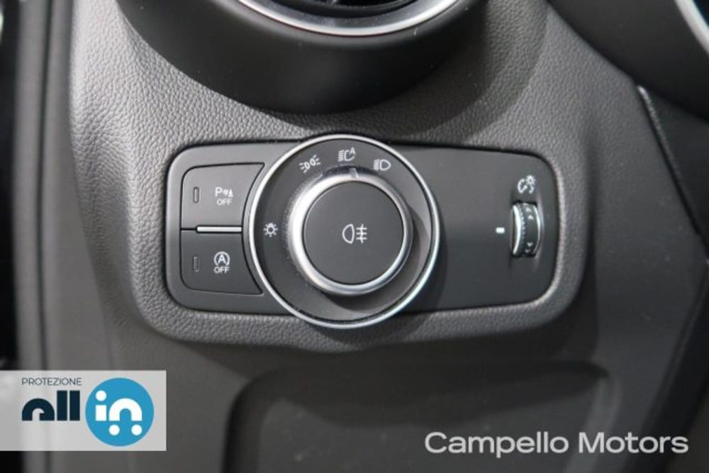 Alfa Romeo Stelvio nuova a Venezia (17)