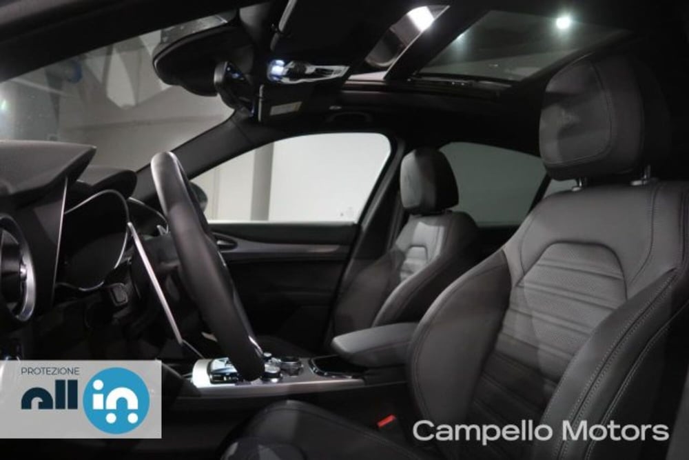 Alfa Romeo Stelvio nuova a Venezia (5)