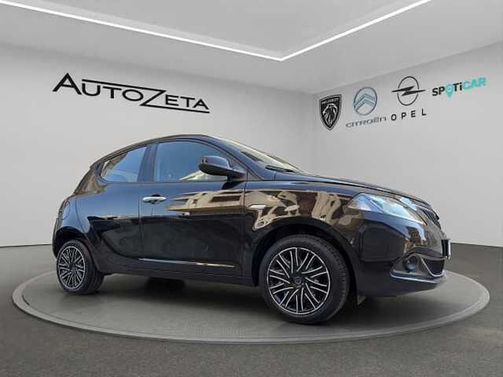 Lancia Ypsilon usata a Vibo Valentia (3)