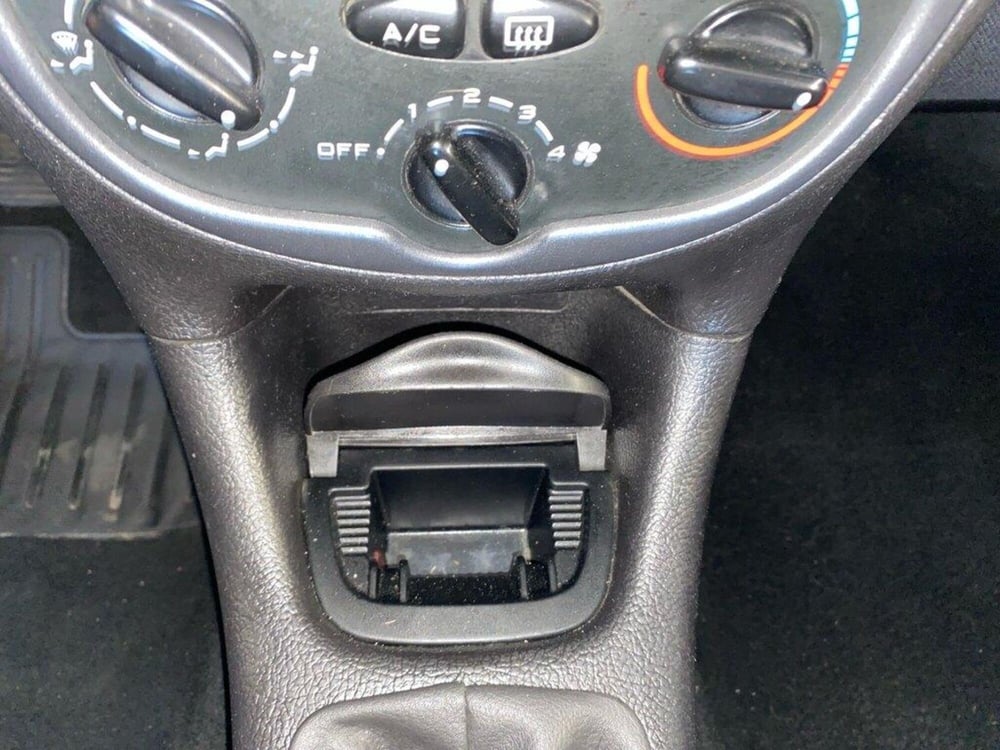 Peugeot 206 usata a Torino (12)