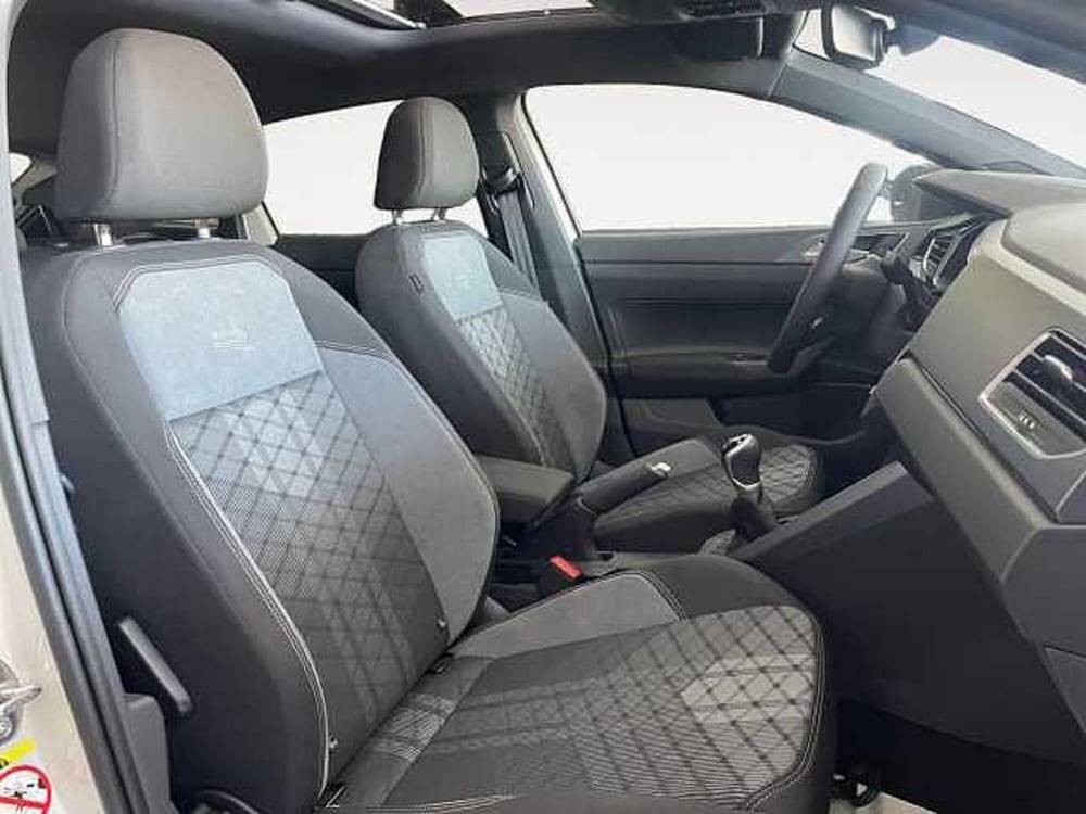 Volkswagen Taigo nuova a Ravenna (7)