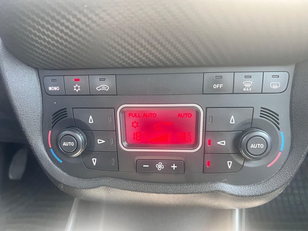 Alfa Romeo MiTo usata a Messina (15)