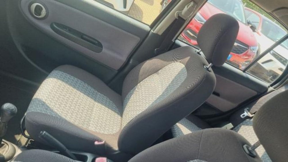 Daihatsu Trevis usata a Savona (6)