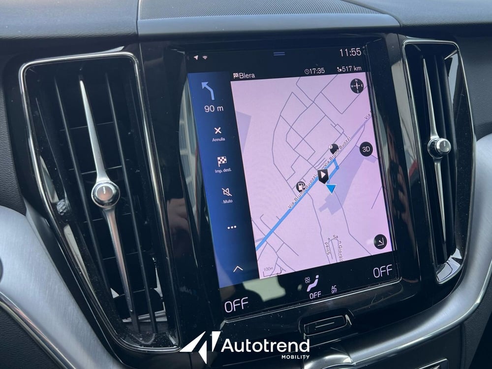 Volvo XC60 usata a Bari (10)
