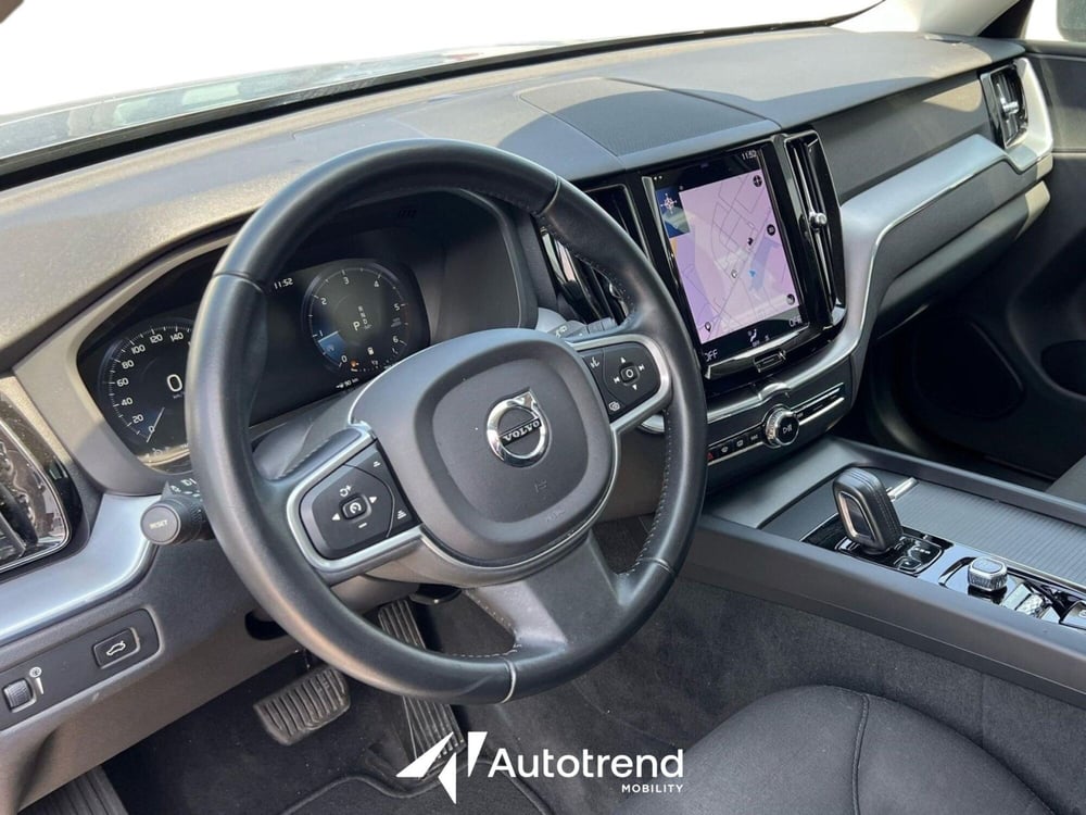 Volvo XC60 usata a Bari (6)