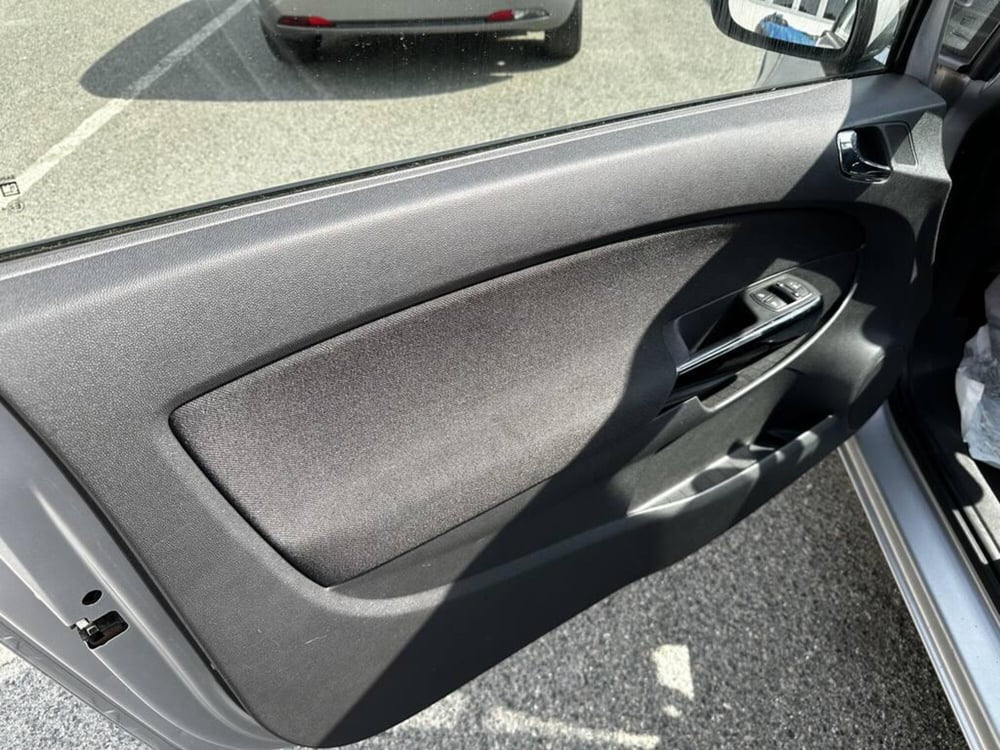 Opel Corsa usata a Torino (7)