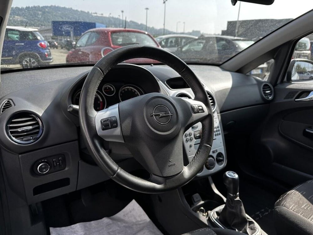 Opel Corsa usata a Torino (8)