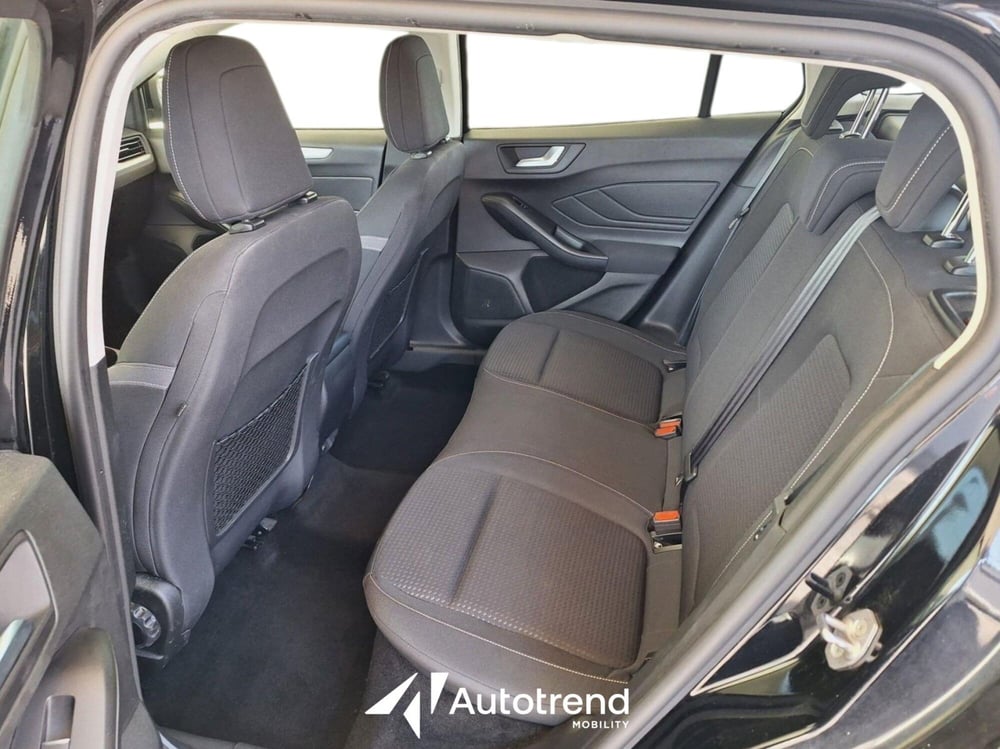 Ford Focus Station Wagon usata a Bari (13)