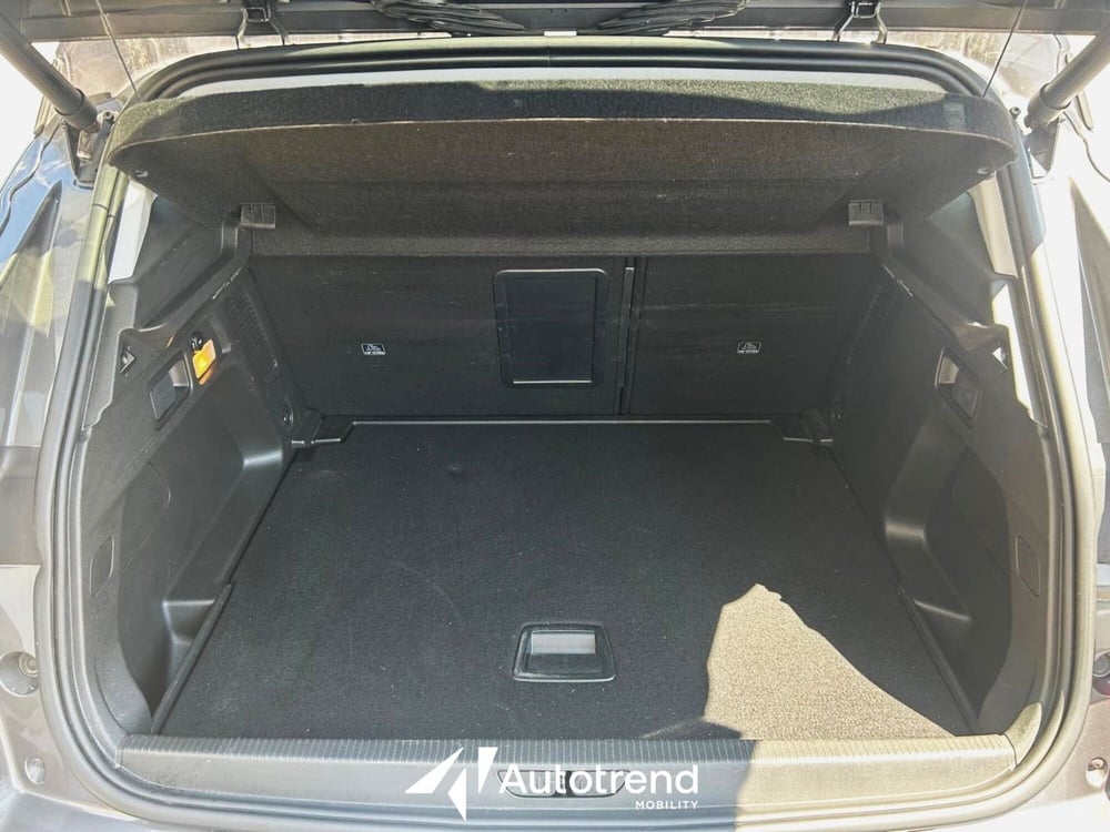 Opel Grandland X usata a Bari (18)