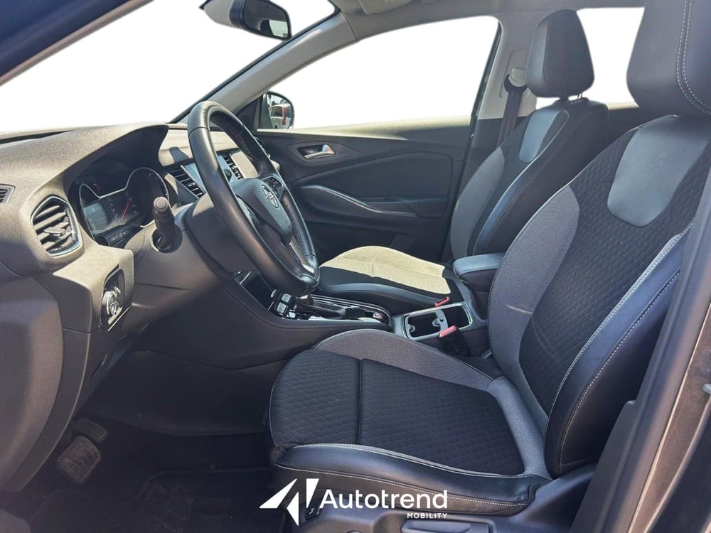 Opel Grandland X usata a Bari (5)