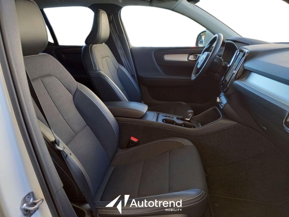 Volvo XC40 usata a Bari (7)