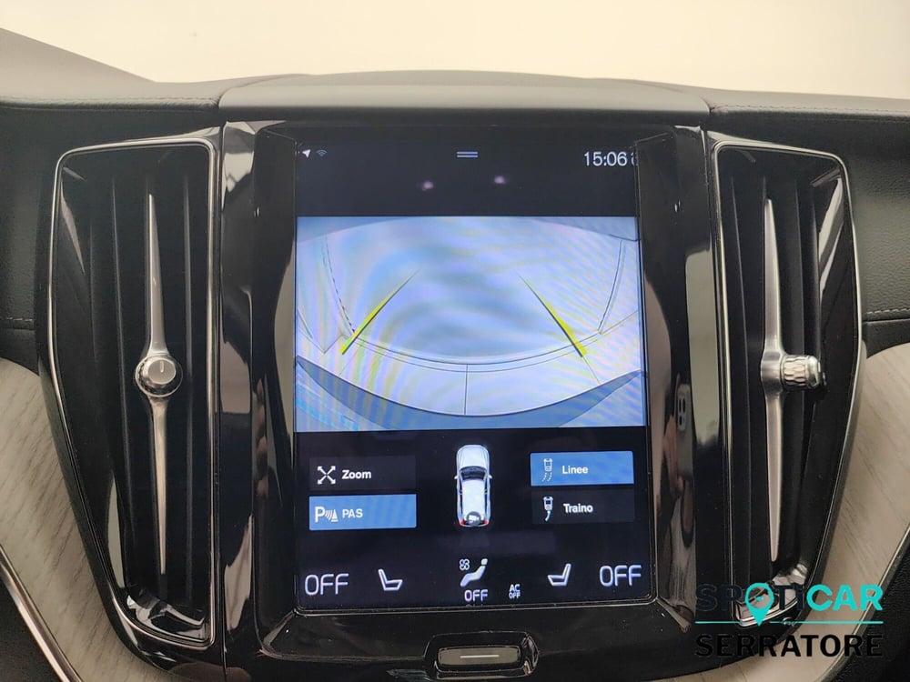 Volvo XC60 usata a Como (11)