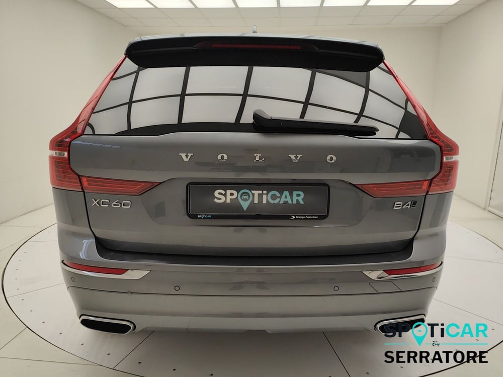 Volvo XC60 usata a Como (6)