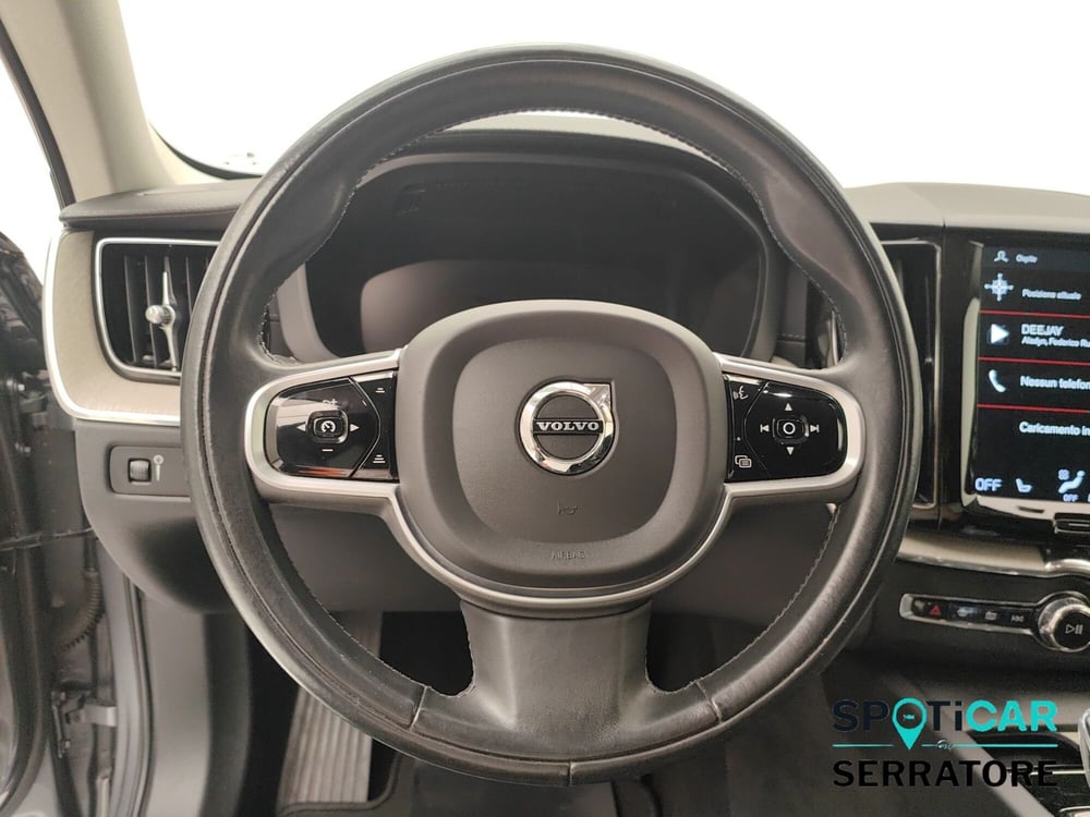 Volvo XC60 usata a Como (8)