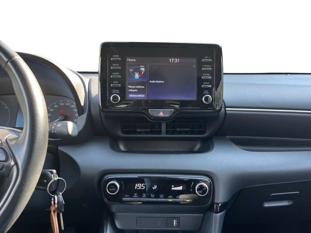Toyota Yaris usata a Sondrio (14)