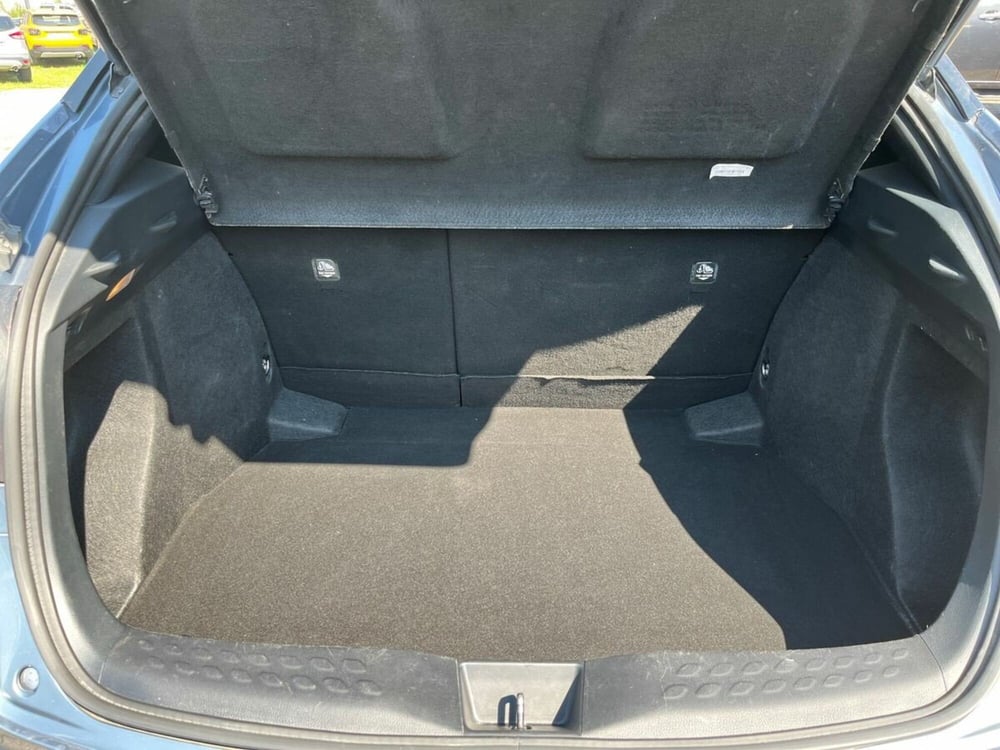 Toyota Toyota C-HR usata a Sondrio (13)