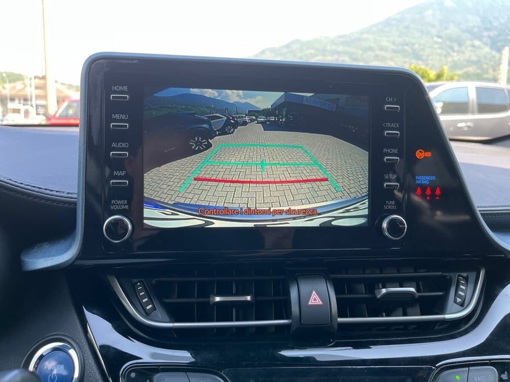 Toyota Toyota C-HR usata a Sondrio (16)