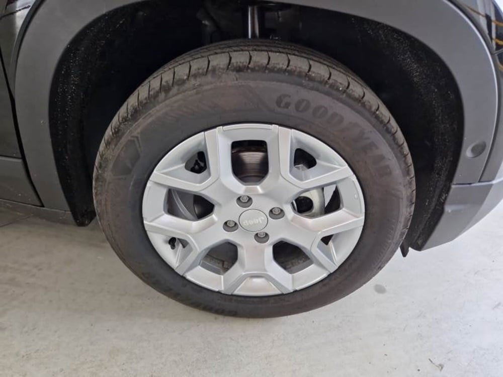 Jeep Avenger usata a Salerno (17)