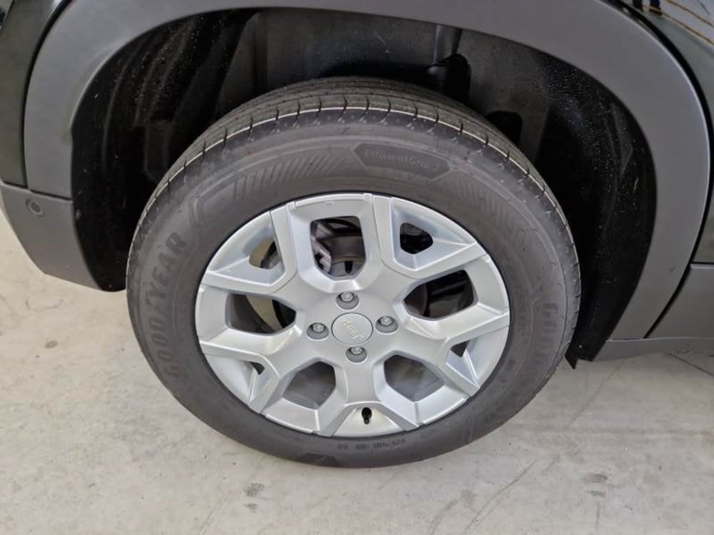 Jeep Avenger usata a Salerno (18)