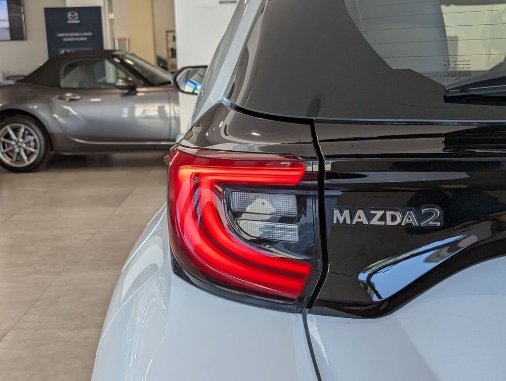Mazda Mazda2 Hybrid usata a Napoli (5)