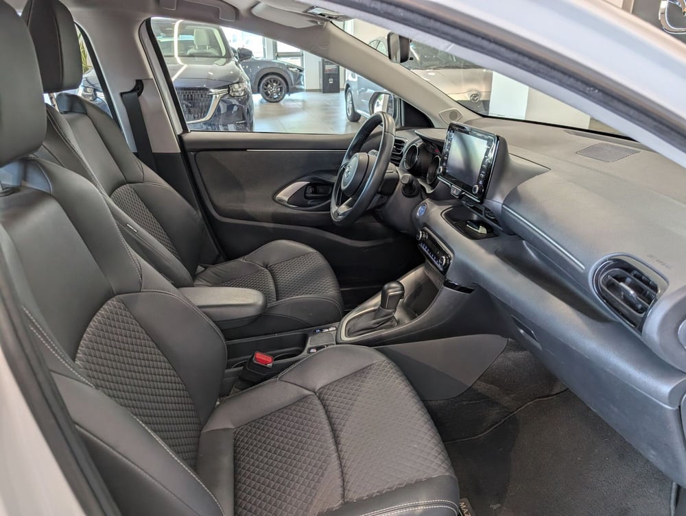 Mazda Mazda2 Hybrid usata a Napoli (9)