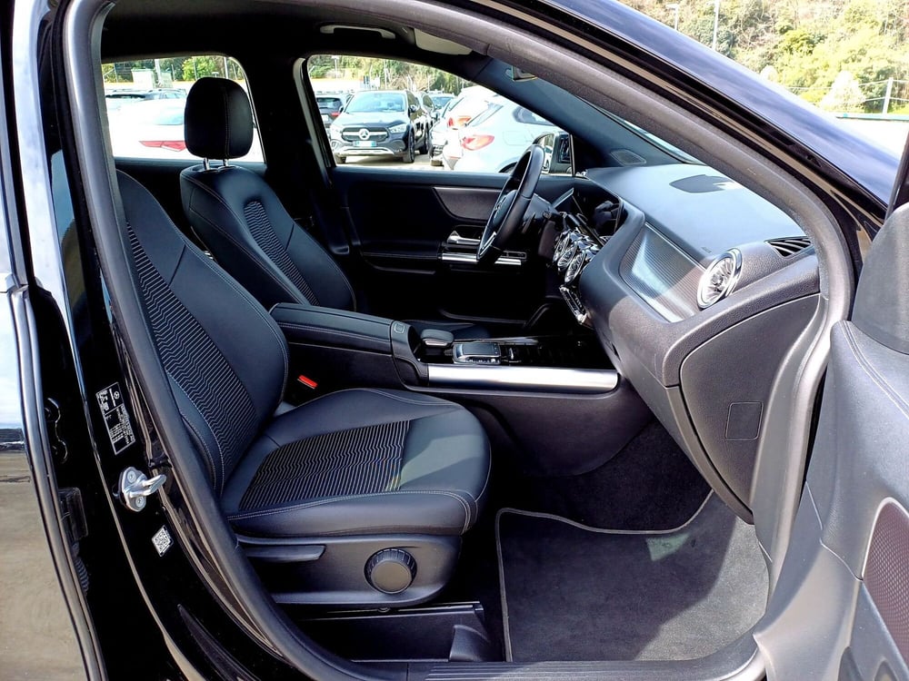 Mercedes-Benz GLA SUV usata  (10)