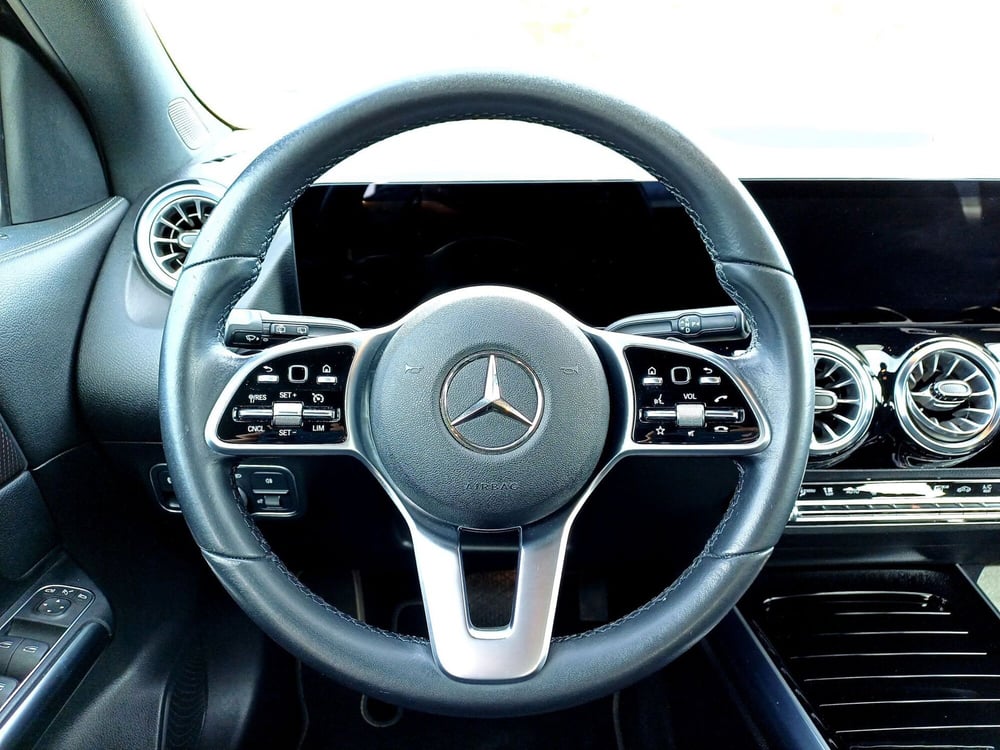 Mercedes-Benz GLA SUV usata  (16)