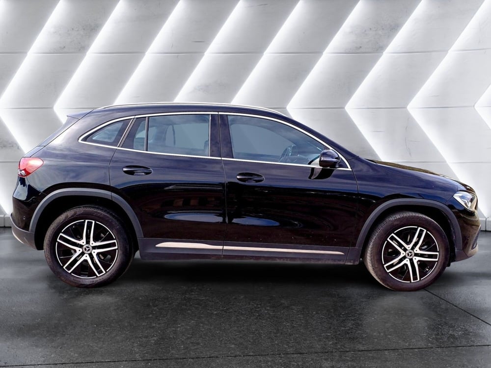Mercedes-Benz GLA SUV usata  (5)