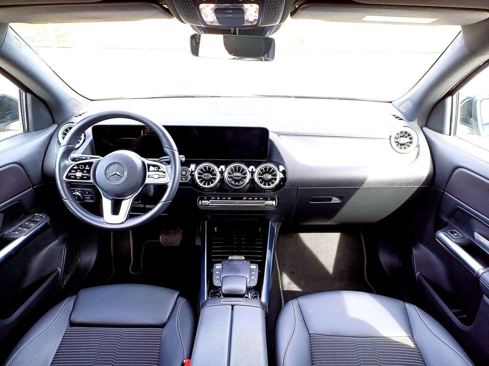 Mercedes-Benz GLA SUV usata  (8)