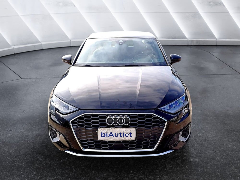 Audi A3 Sedan usata  (2)