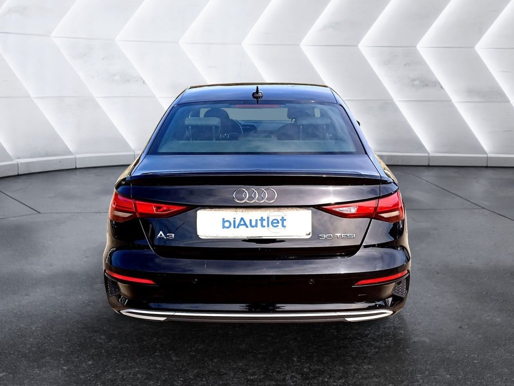 Audi A3 Sedan usata  (3)