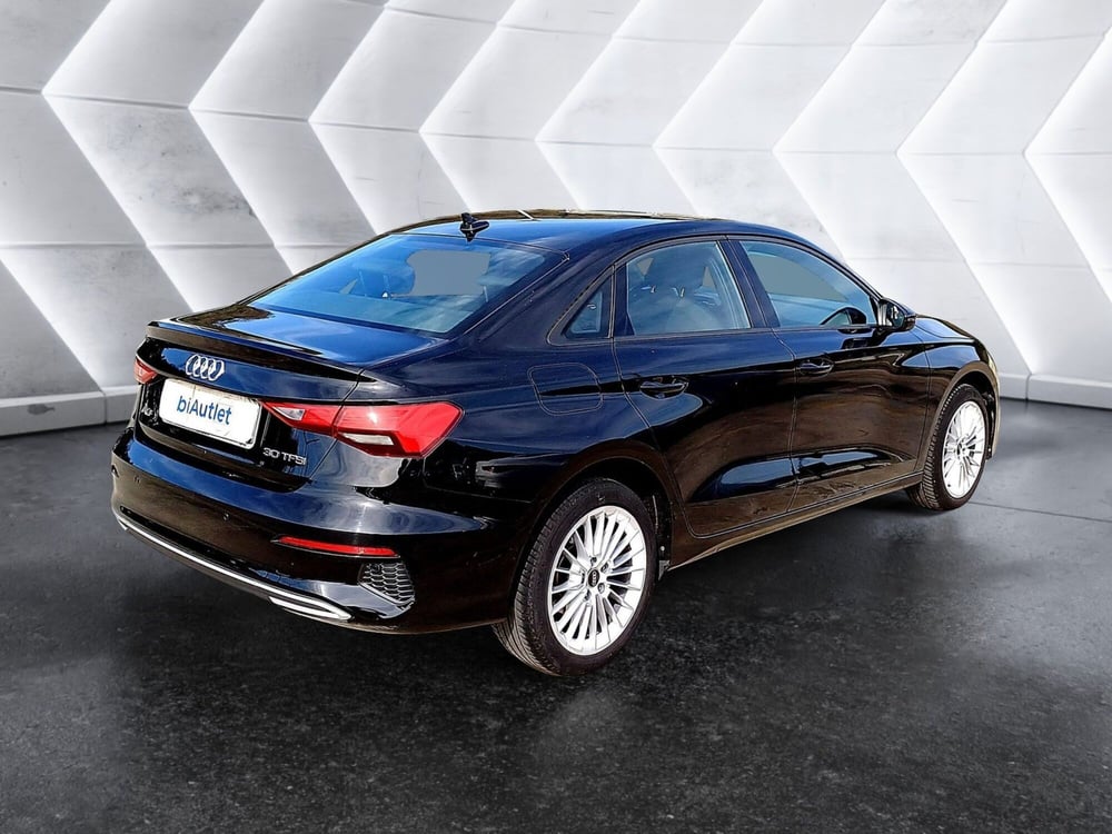 Audi A3 Sedan usata  (4)