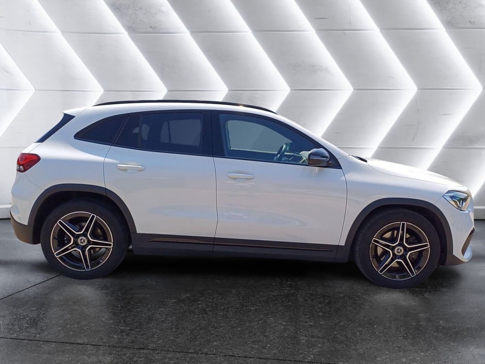 Mercedes-Benz GLA SUV usata  (5)