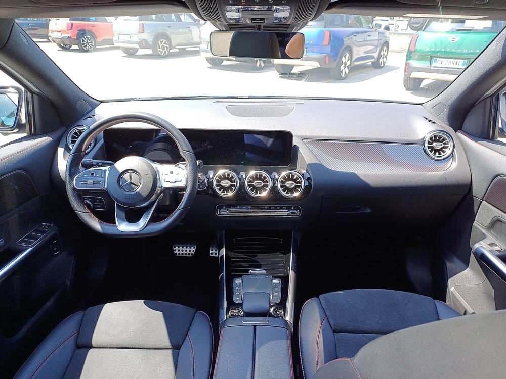 Mercedes-Benz GLA SUV usata  (9)
