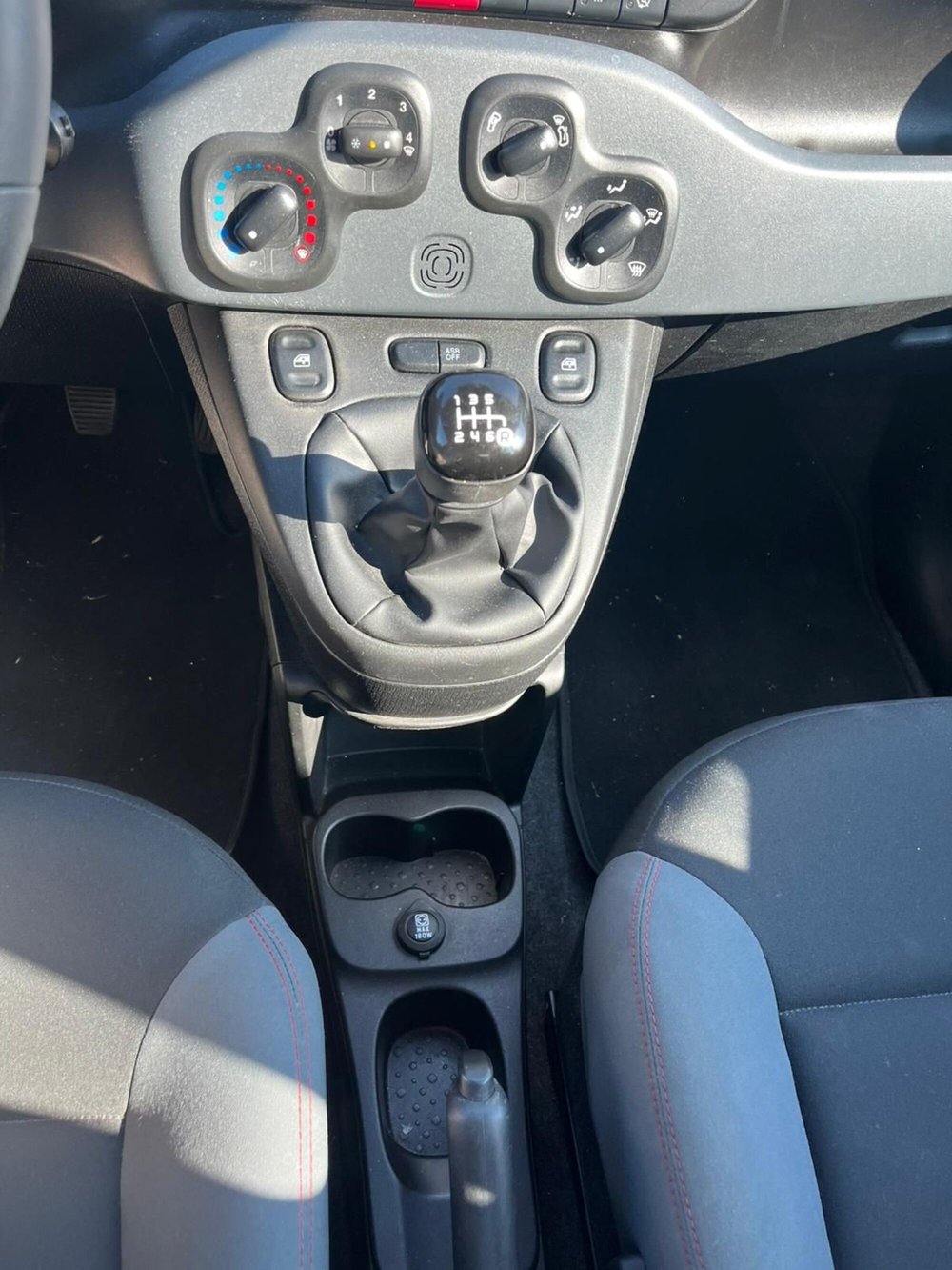 Fiat Panda Cross usata a Milano (18)