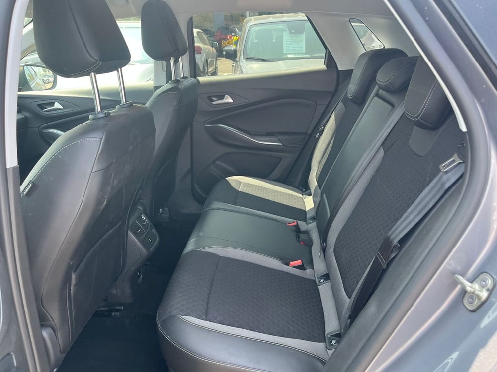 Opel Grandland X usata a Milano (13)