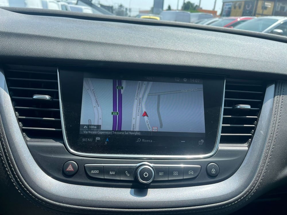 Opel Grandland X usata a Milano (18)