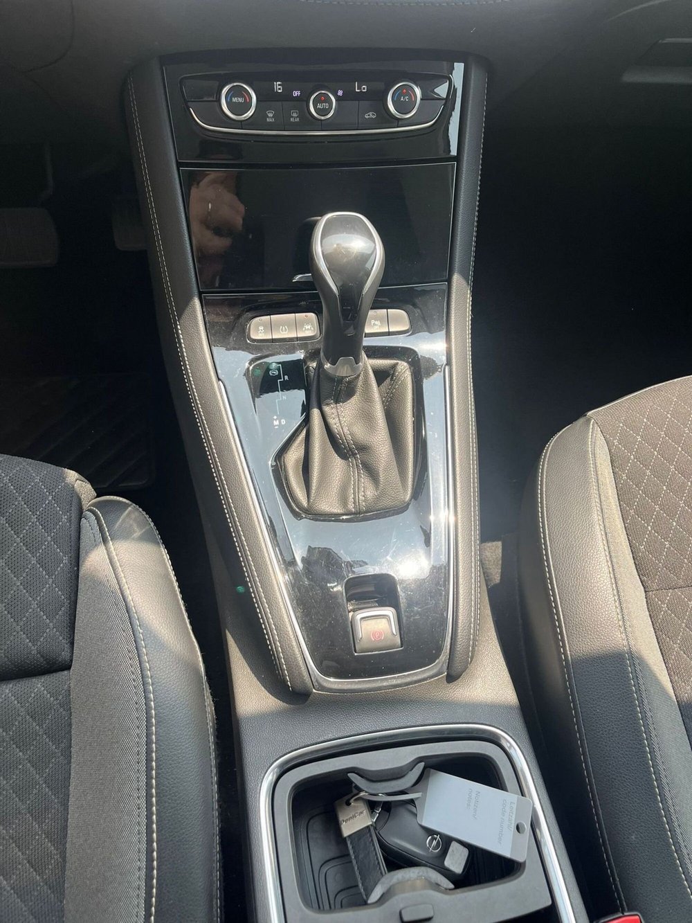 Opel Grandland X usata a Milano (19)