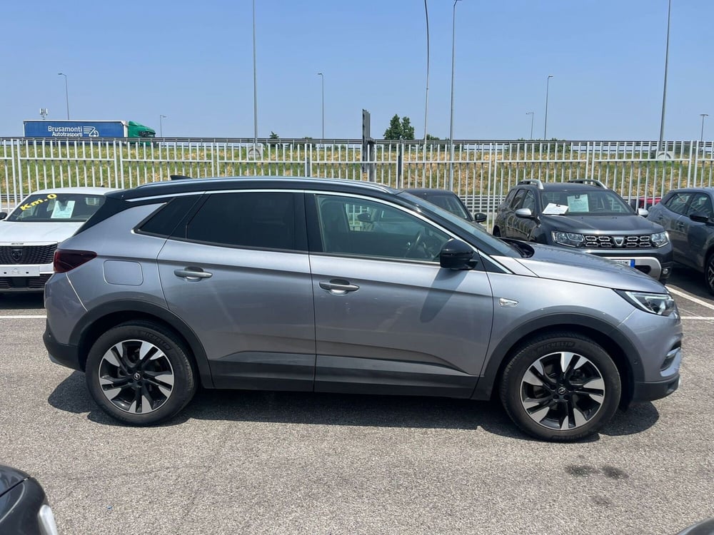 Opel Grandland X usata a Milano (5)