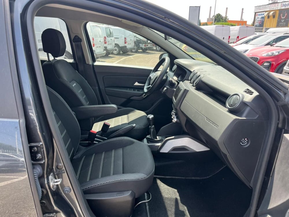 Dacia Duster usata a Milano (12)